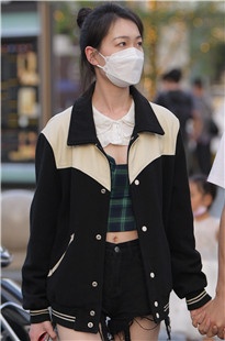 时尚女子热裤穿搭3A7789[2.77G]