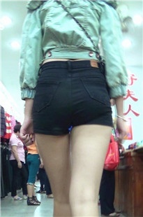 清新长腿黑色热裤MM [156M/MTS]