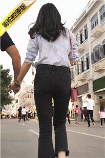 紧身黑牛仔美女承受力强[468M/MP4]