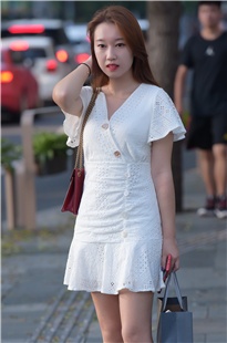 白色裙子美女3A2682[1.74G]