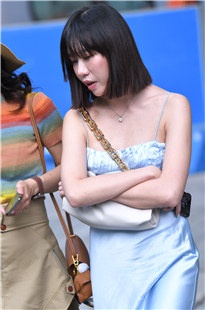 裙装美女3A4980[2.15G]