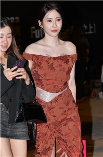 美腿vs轻熟女3A6541[1.35G]