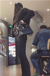 85度C又遇漂亮妹子[1.06G/MOV]