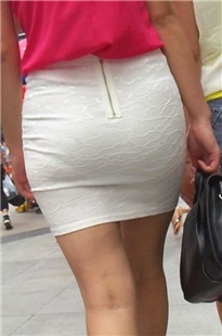 丰满白色包臀翘臀美眉[169M/MP4]