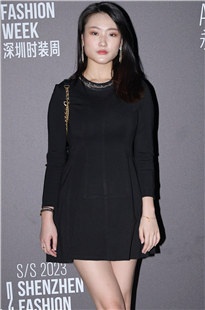 时装周的美腿女生3A5883[1.51G]