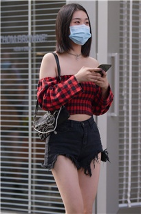 抹胸热裤美眉3A2295[1.24G]