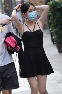 白嫩美腿娇萋3A5793[2.34G]