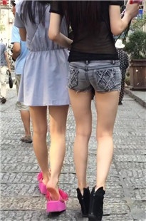 超极品超深沟大长腿美少女卖花第一季[1.57G/AVI]