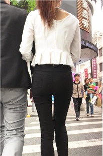 【JACK原创作品】柳腰翘臀紧身黑裤MM [484M/MOV]