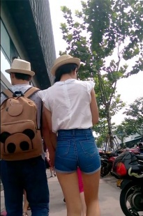 戴帽的高腰热裤MM[87M/MP4]