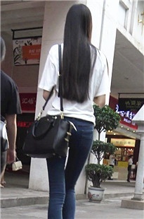 极品高挑长腿紧牛OL [521M/MP4]