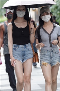 高挑热裤大长腿美女MJ1017[1.01G]