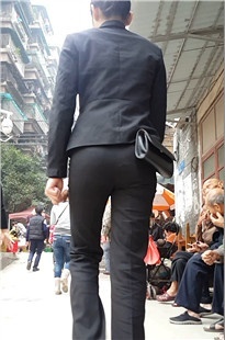 黑色西装职业装OL步伐勿勿[1.08G/MP4]