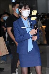 蓝色制服美腿黑丝3A5981[1.79G]