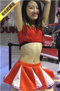 4K-气质超短裙街拍美女[1.58G/MP4]