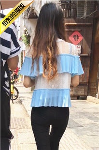 黑色紧身裤身材超好的美眉[372M/MOV]