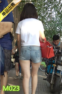 4K-跟拍蓝色紧绷牛仔热裤圆润翘臀美眉M023[493M]