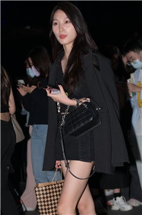 纤细美腿小姐姐3A6944[1.67G]