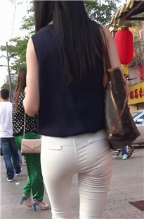 【云儿原创作品】夹得很紧的米裤MM[1.41G/MP4]