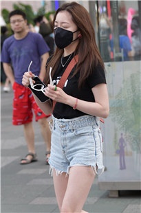 热裤，美腿，拖鞋3A5751[1.52G]