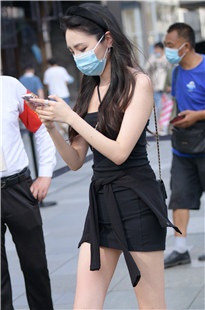 笔直美腿女孩3A4429[1.88G]