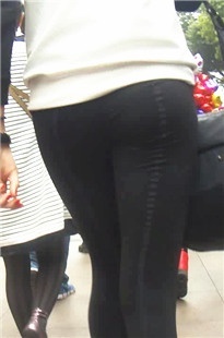 完美身材打底裤曲线毕现[160M/MP4]