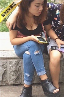 带子狼原版无水印作品之紧牛丰乳美女，俯视真诱惑[923M/MOV]