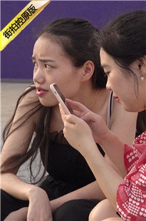 4K-黑色长裙极品丝足美女[2.13G/AVI]