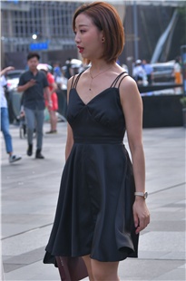 谁家的性感美背贤妻3A3268[388M]