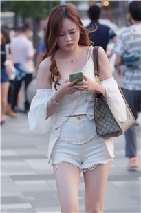 热裤美女3A542[2.09G]