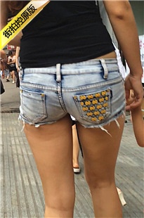 超极品热裤翘臀深沟长腿好身材美眉[671M/MOV]