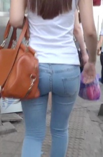 白衣牛仔裤MM臀紧[58.6M/MOV]