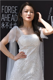 白色缕空纱裙3A9072[2.88G]