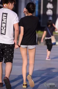 细嫩牛仔热裤[5P]