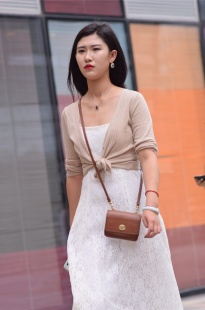 时尚靓女典雅大方－17张