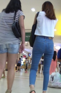 高挑紧身牛仔裤大PP美女[200M/MTS]