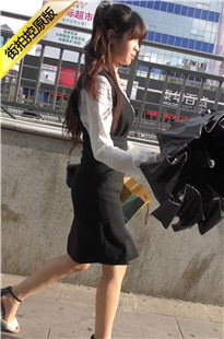 4K-等车美少女的鲜嫩luo足[598M/MP4]