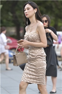 纤纤细腰开衩裙美女3A3270[186M]