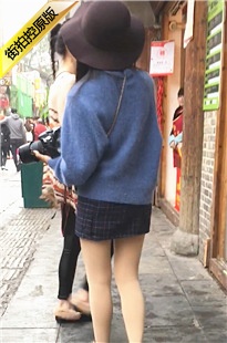 格子包臀短裙肉丝美眉[230M/MOV]