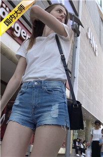 【幽明作品】 4K超清！超短蓝牛热裤外国美女[MP4/1GB]