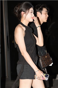 凉拖配美腿美媳fu3A9094[1.66G]